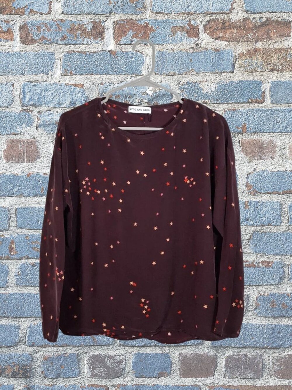 Attic and Barn Summer Top Maroon with Red and Yellow Stars Size 40 XL to XXL
